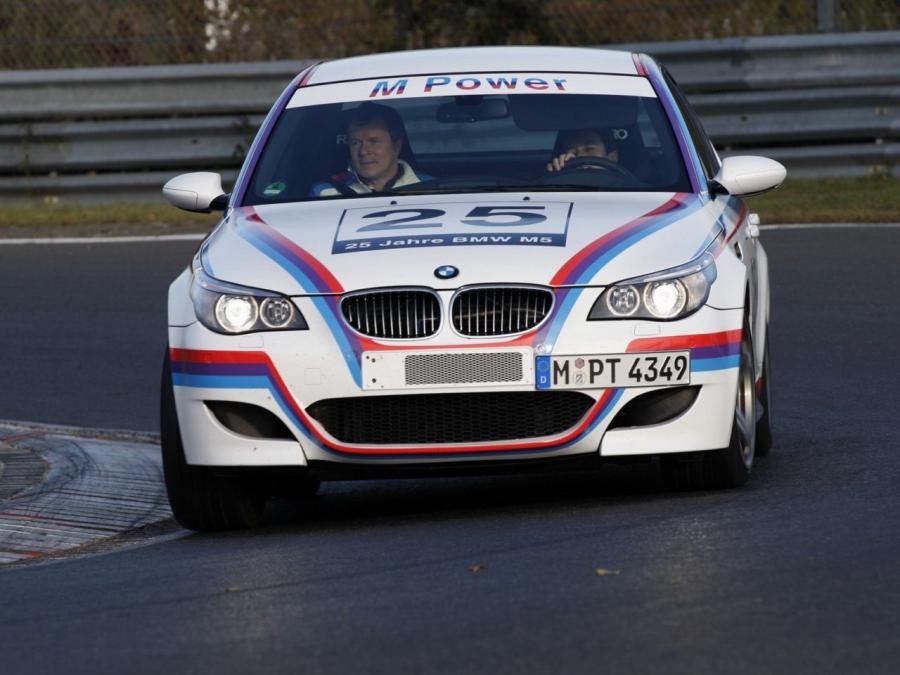  BMW M5 CSL 25th Anniversary Edition 2009 года  (фото 6 из 7)